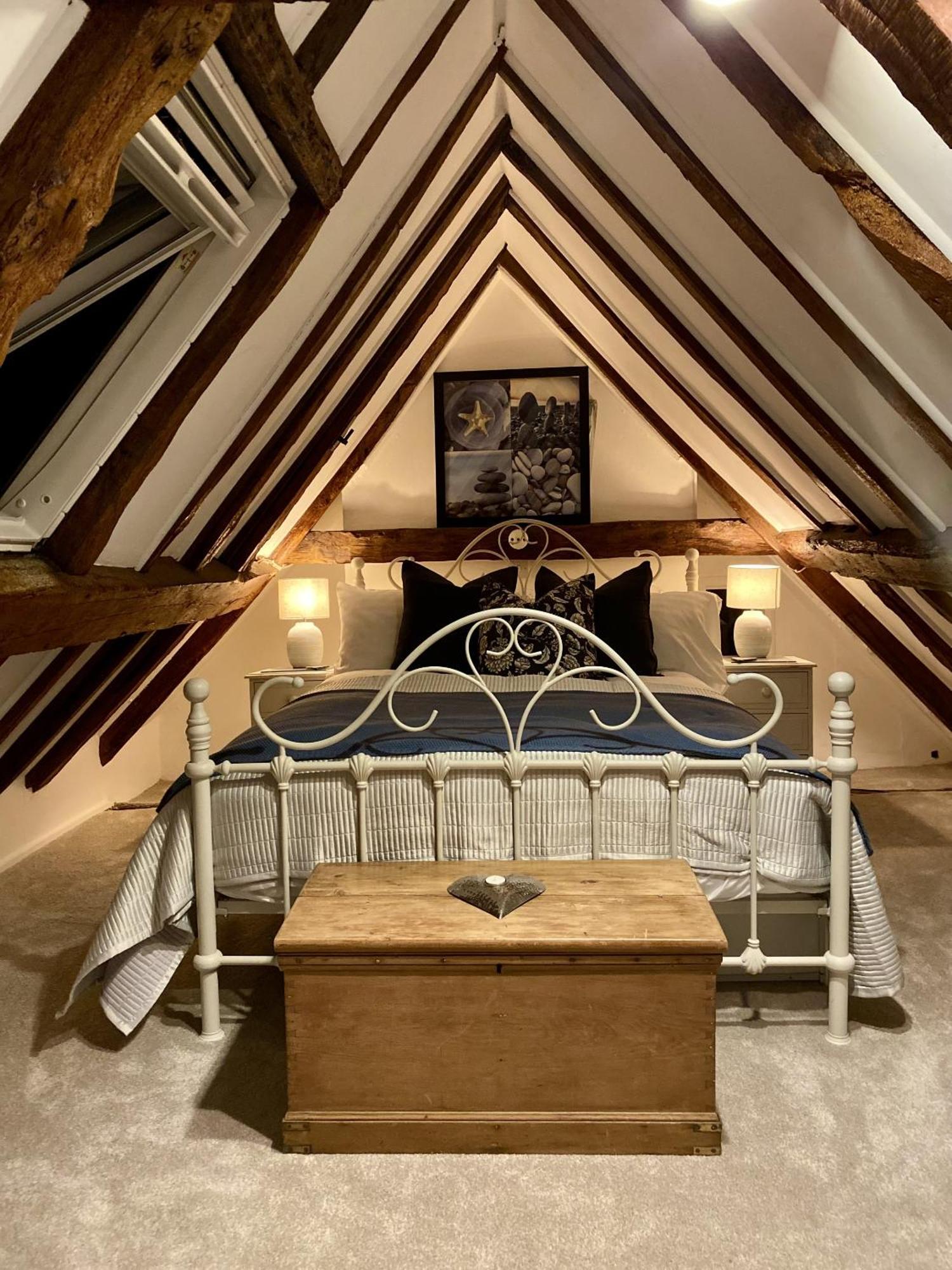 Chestnut Tree Cottage, 7 High Street Ardingly Ngoại thất bức ảnh